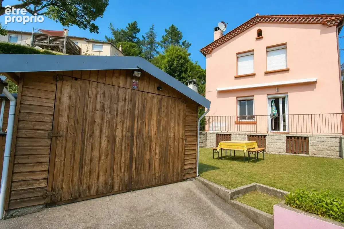 Maison de 5 pièces de 145 m² à Saint-Laurent-de-Cerdans - photo 7