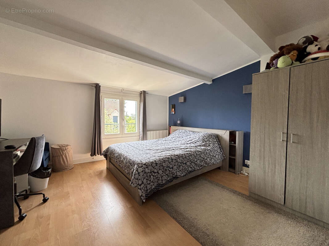 Maison à SARTROUVILLE