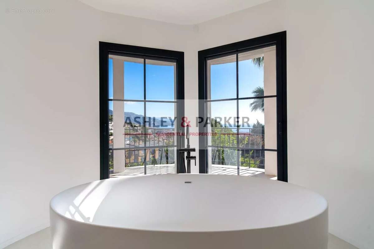 Maison à ROQUEBRUNE-CAP-MARTIN