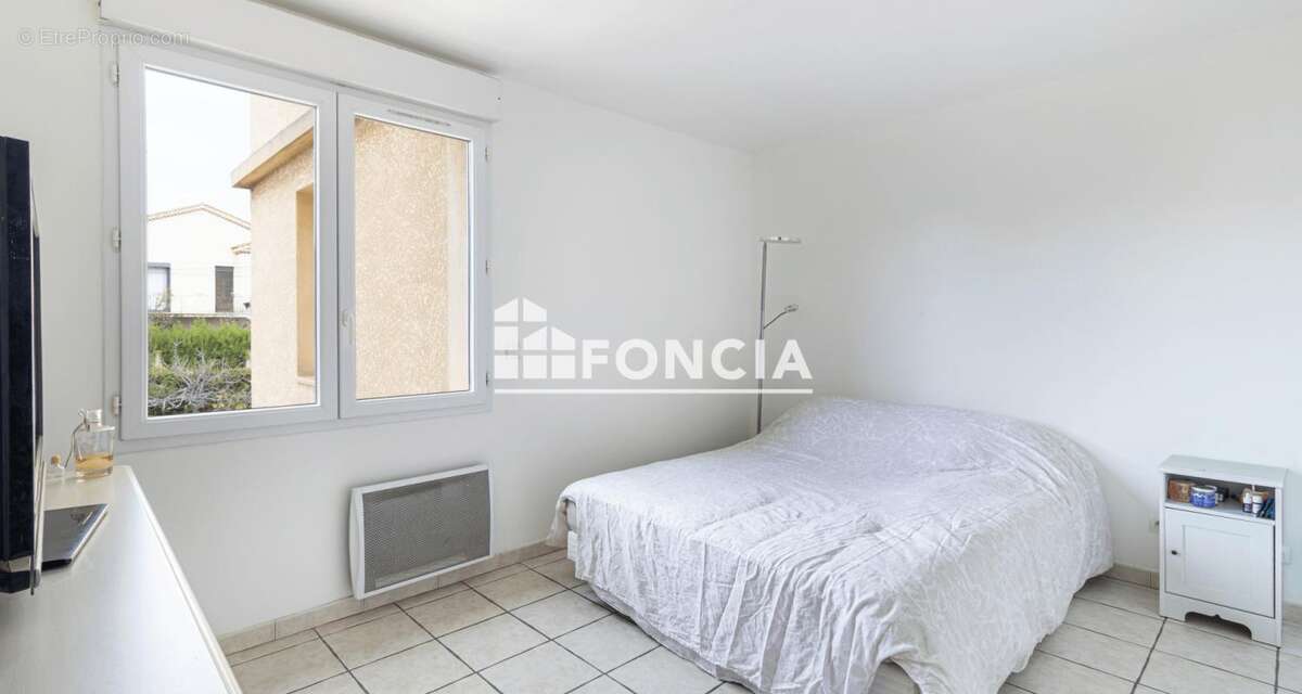 Appartement à PORT-DE-BOUC