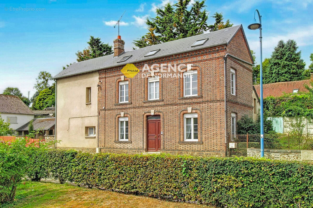 Maison à MONTREUIL-L'ARGILLE