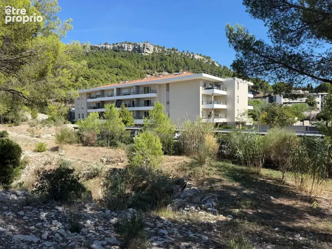 T3 à vendre Cassis (13260)  64 m²  Terrasse  Garage  Parking  Résidence sénior  Cassis 13260 - photo 3