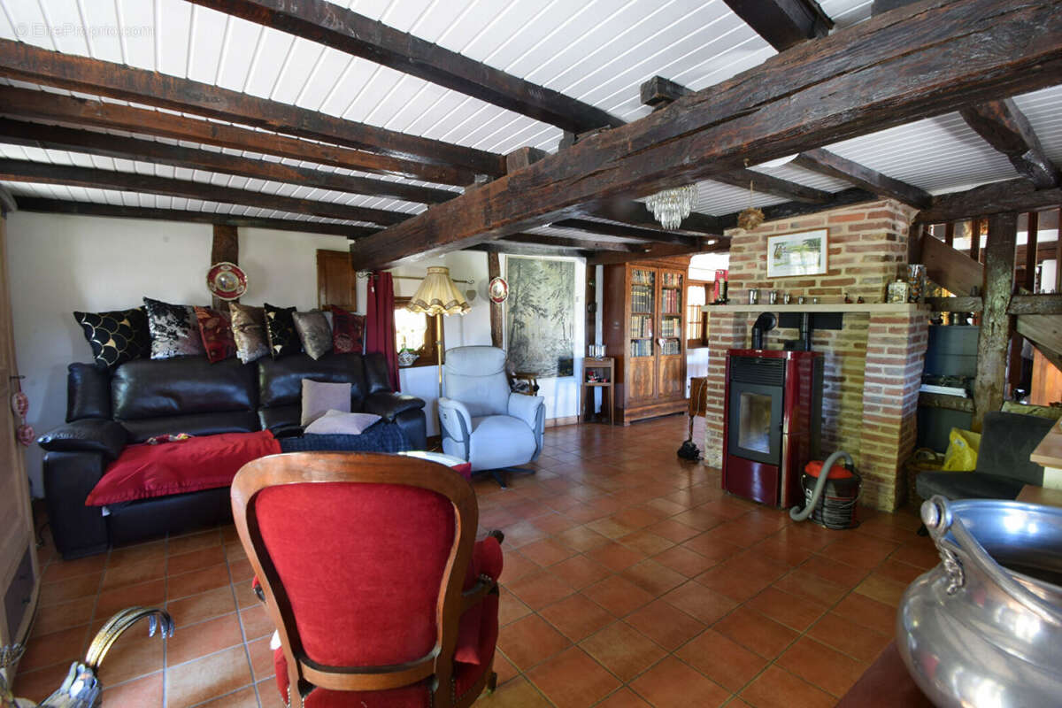 Maison à SAILLENARD