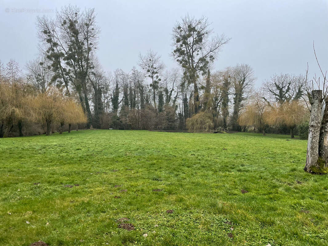 Maison à BEAURAINVILLE