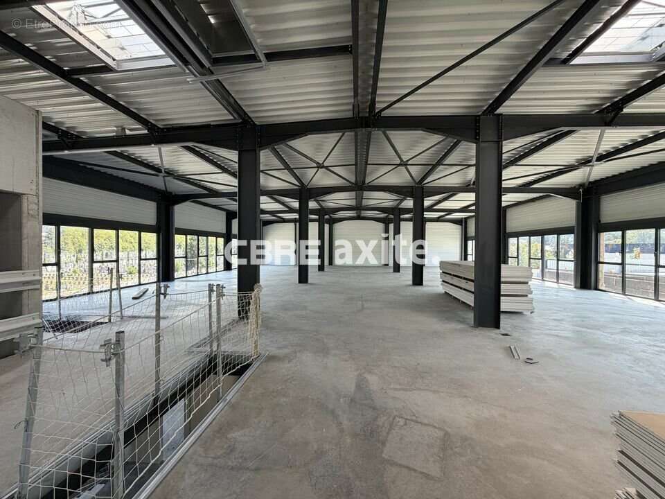 Commerce 570 m² à Chambery  - photo 5