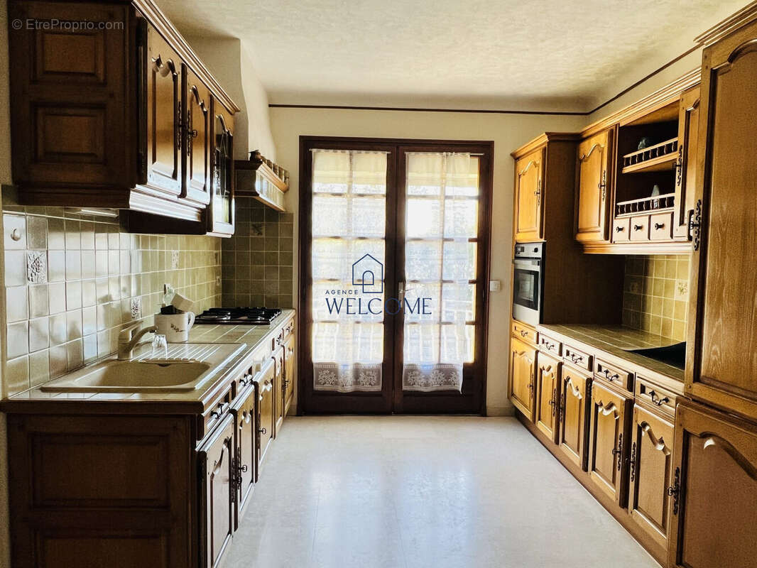 Maison à BAGNOLS-SUR-CEZE