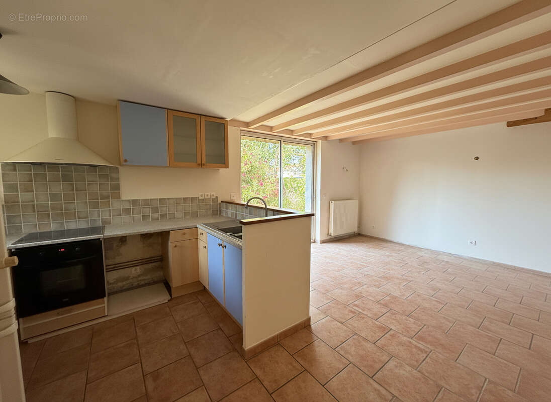 Maison Angouleme 6 pièce(s) 155 m2 environ - photo 3