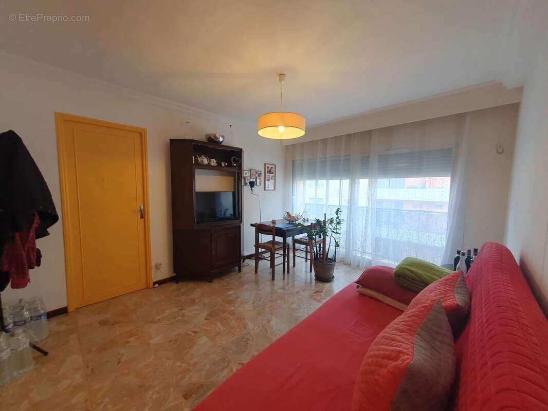 Appartement 472 m² à Cavaillon  - photo 3