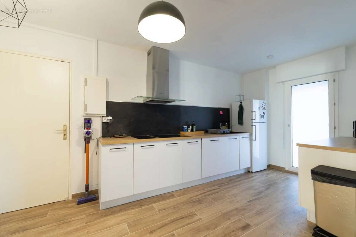 Appartement à MARSEILLE-9E