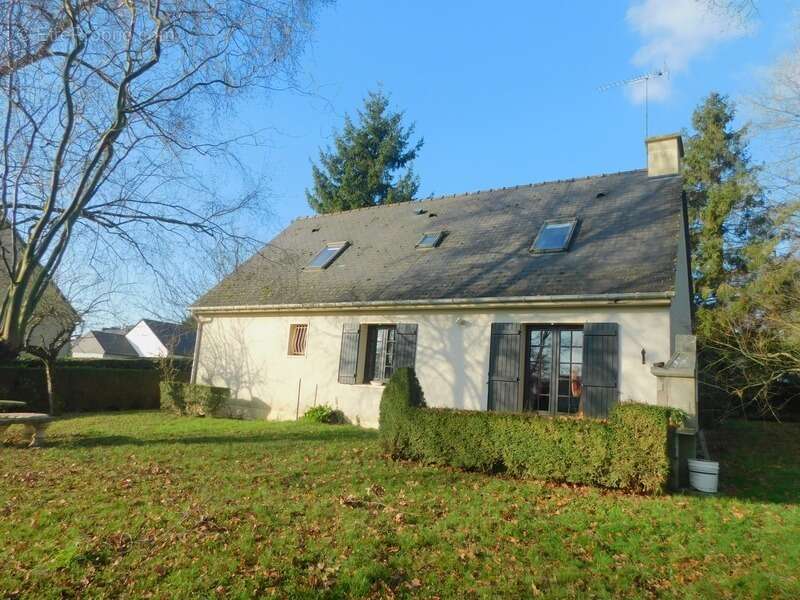 Maison à LA CHAPELLE-JANSON