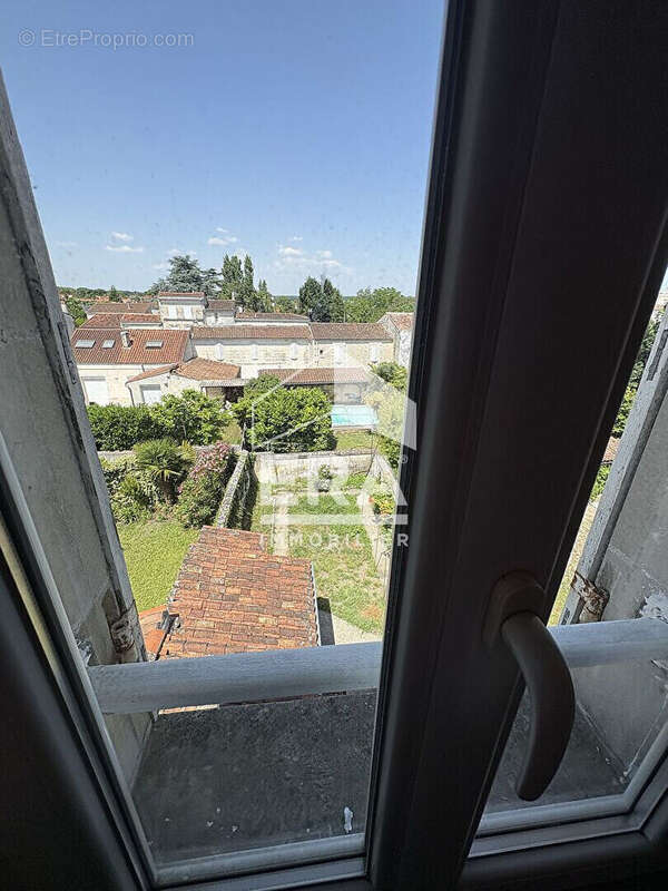Appartement à SAINTES