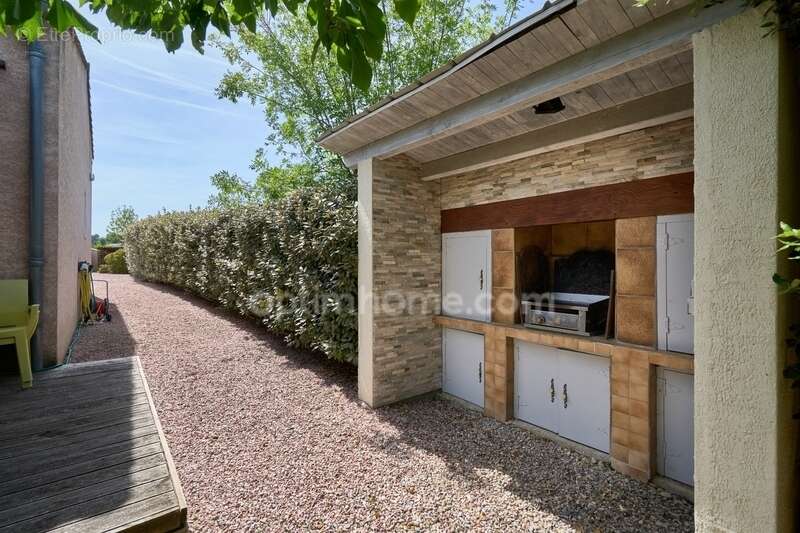Limoux (11300) – maison d’architecte – 5 pièces – vue panoramique – piscine – garage – grand terrain clôturé - photo 18