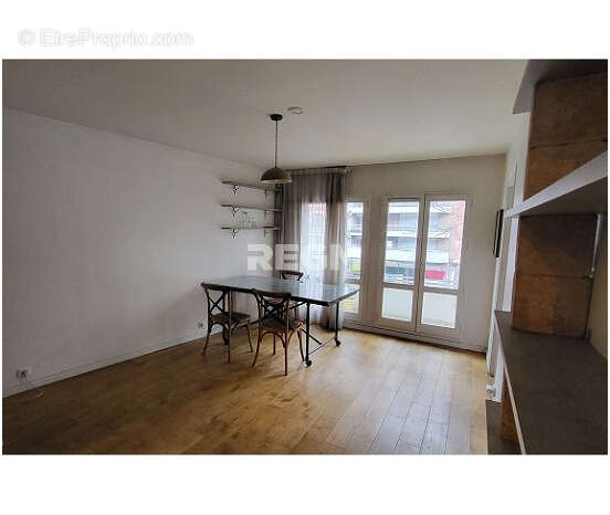 Paris 19e   Rue de Belleville   Appartement familial avec balcon et parking - photo 2