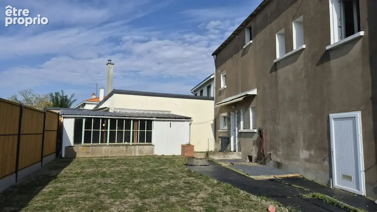 Maison de bourg à fort potentiel - photo 15