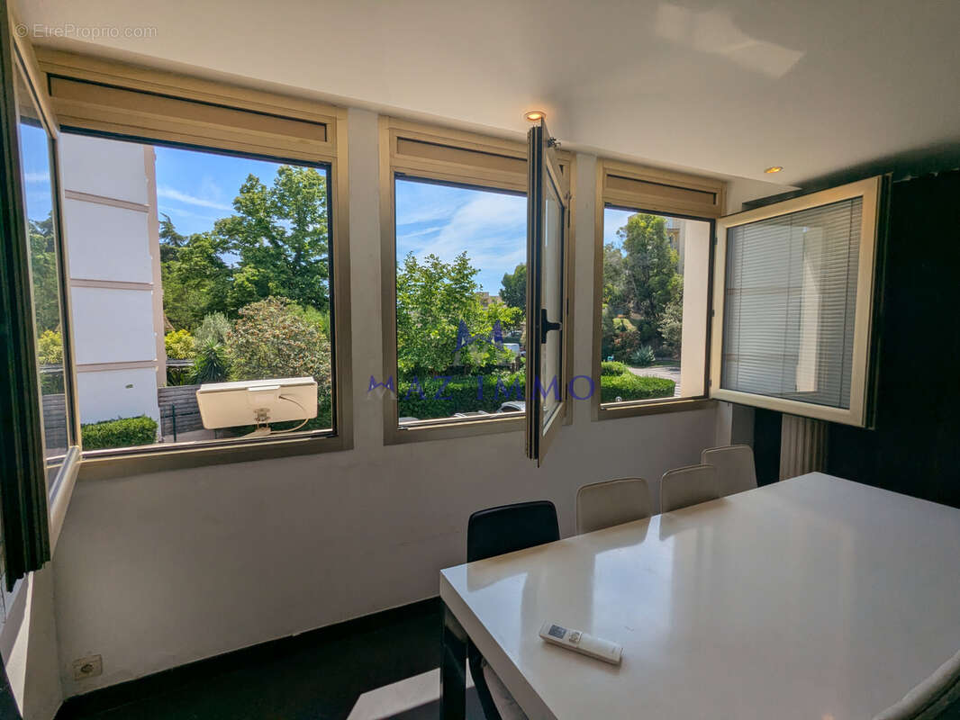 Appartement à MANDELIEU-LA-NAPOULE