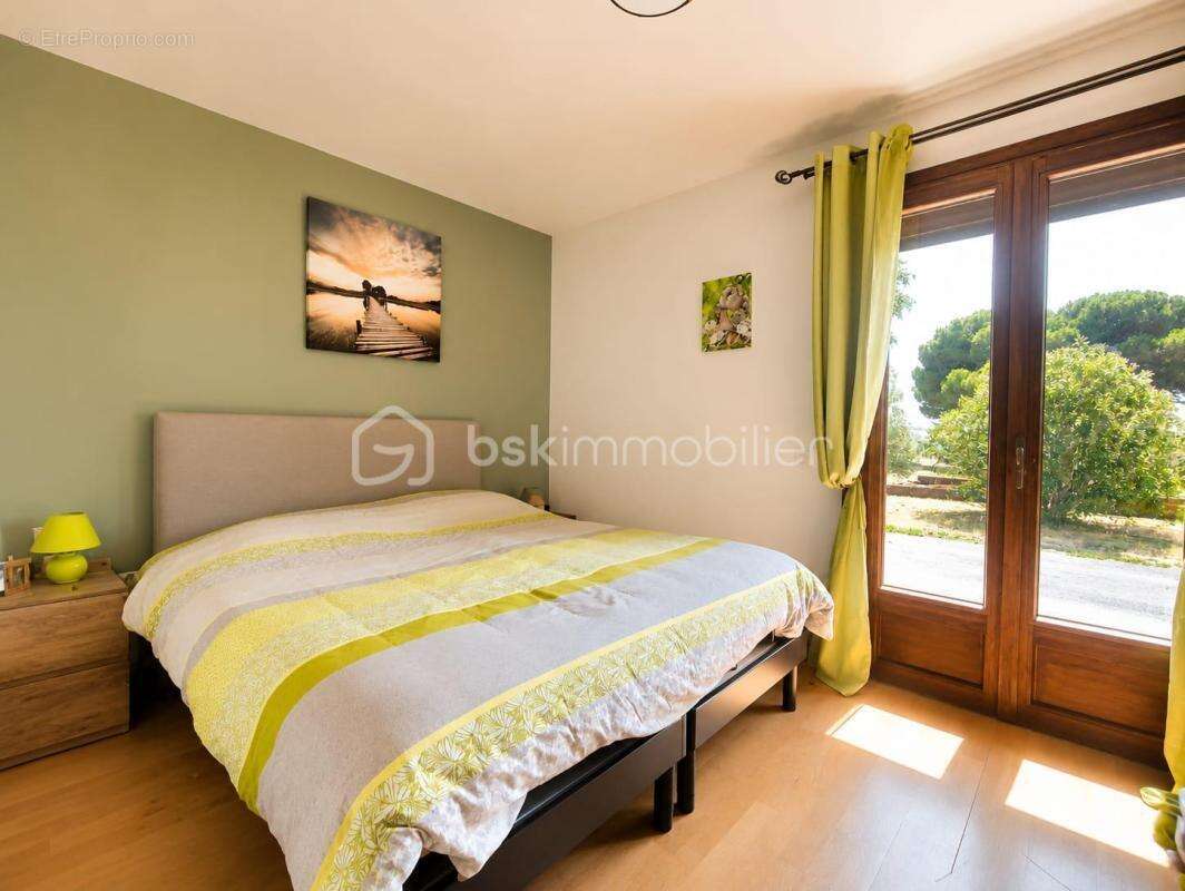 Maison de caractère avec deux habitations, piscine et 3 035 m² de terrain – Aux portes de Bergerac - photo 8