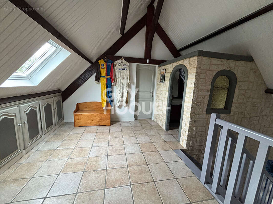 Maison à OZOUER-LE-VOULGIS