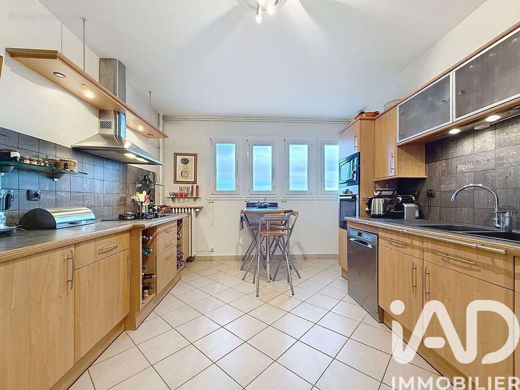 Photo 2 - Appartement à SAINTE-FOY-LES-LYON