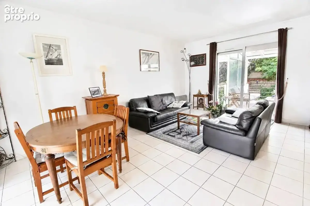 Maison 106 m² à Saint-Maur-Des-Fosses  - photo 2