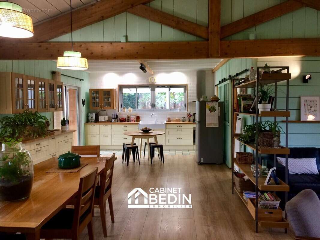 Maison 155 m² à Sainte-Helene  - photo 2