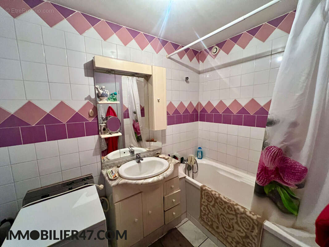 Appartement à SAINTE-LIVRADE-SUR-LOT