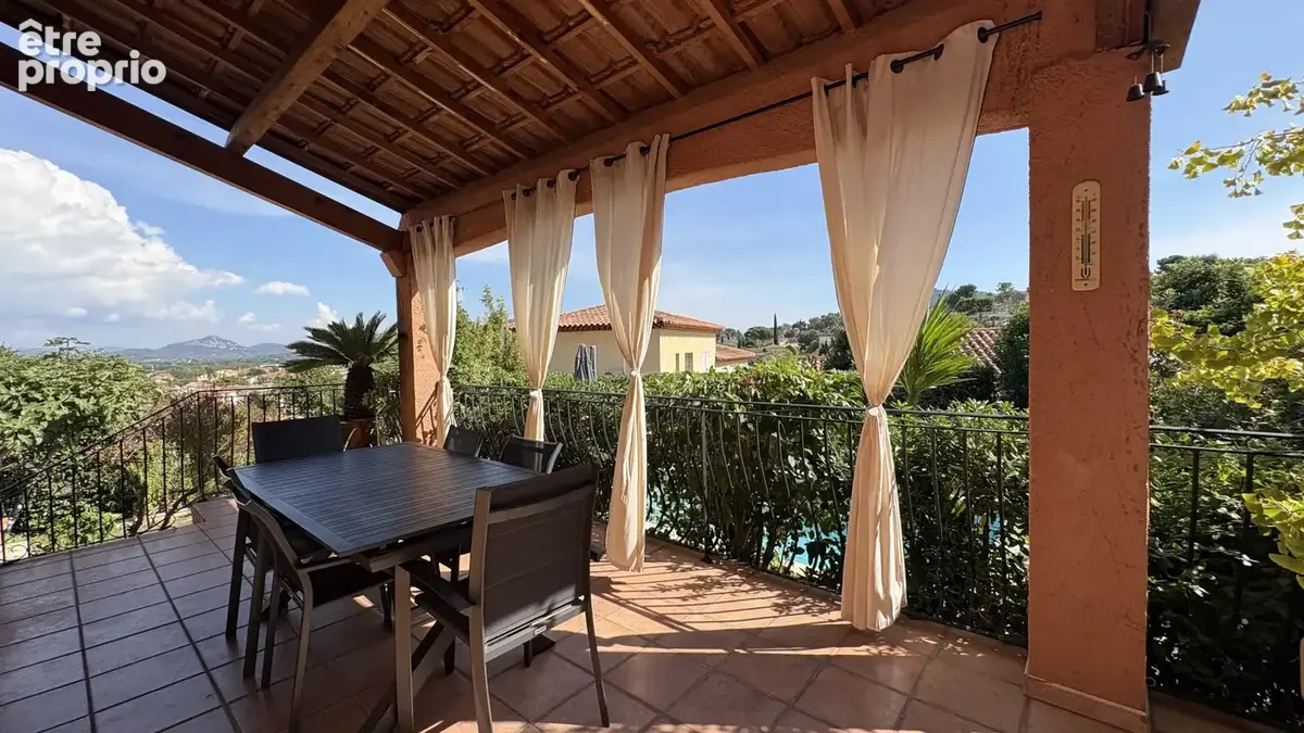 Le pradet   maison familiale de 140 m2 avec piscine, vue dégagée et garage - photo 7