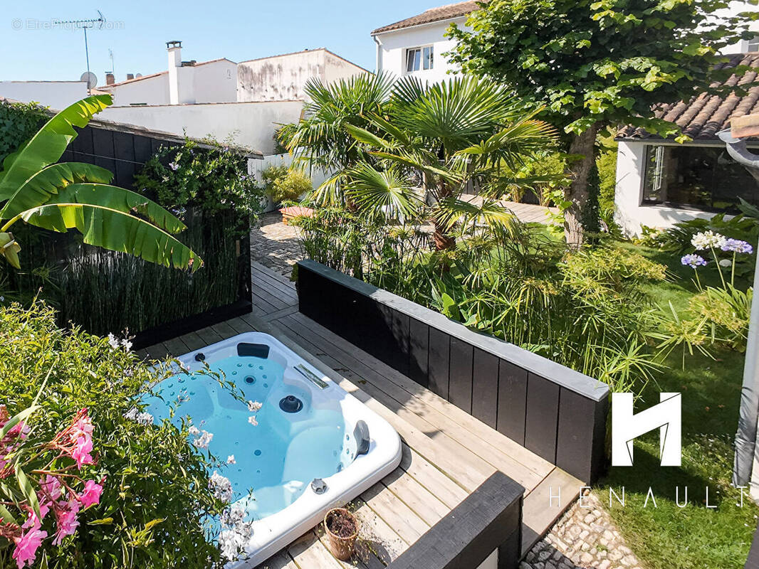 Maison à LA COUARDE-SUR-MER