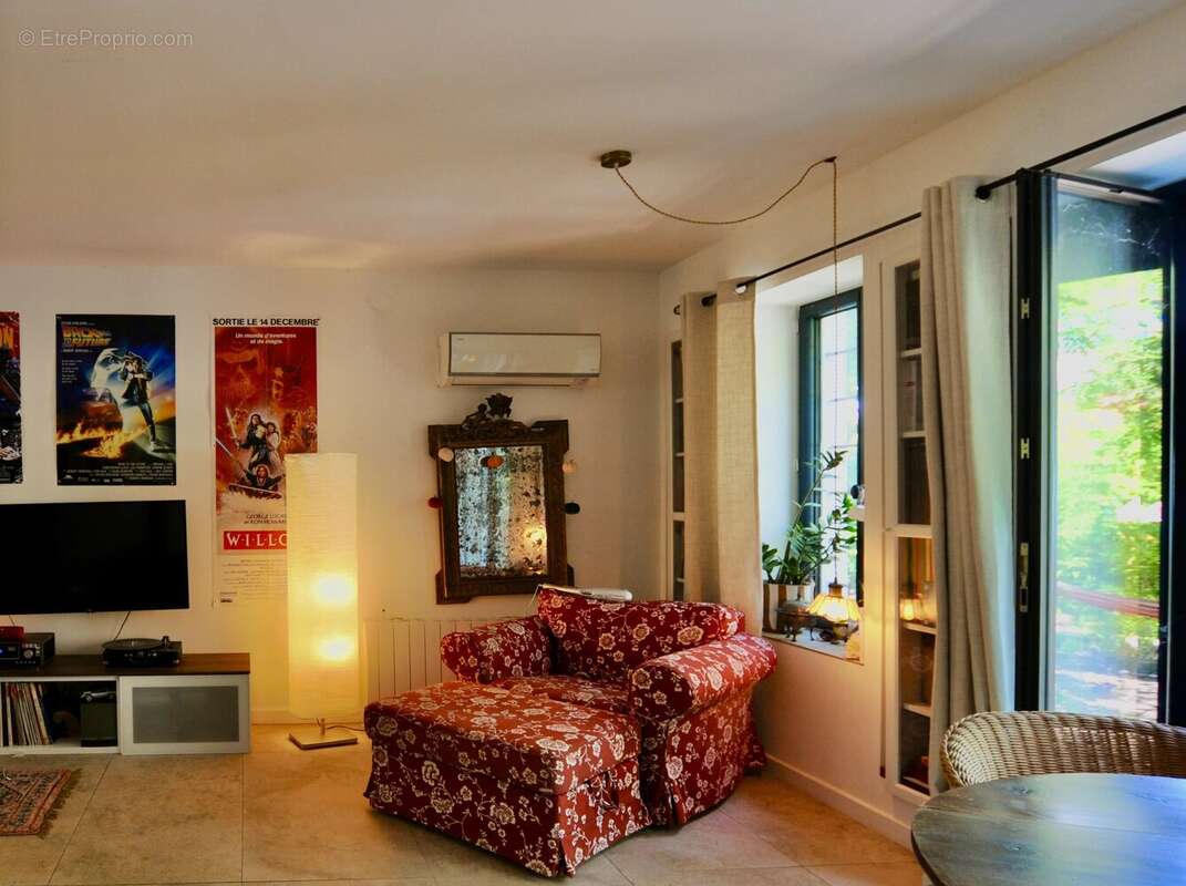 Maison à SUSSARGUES