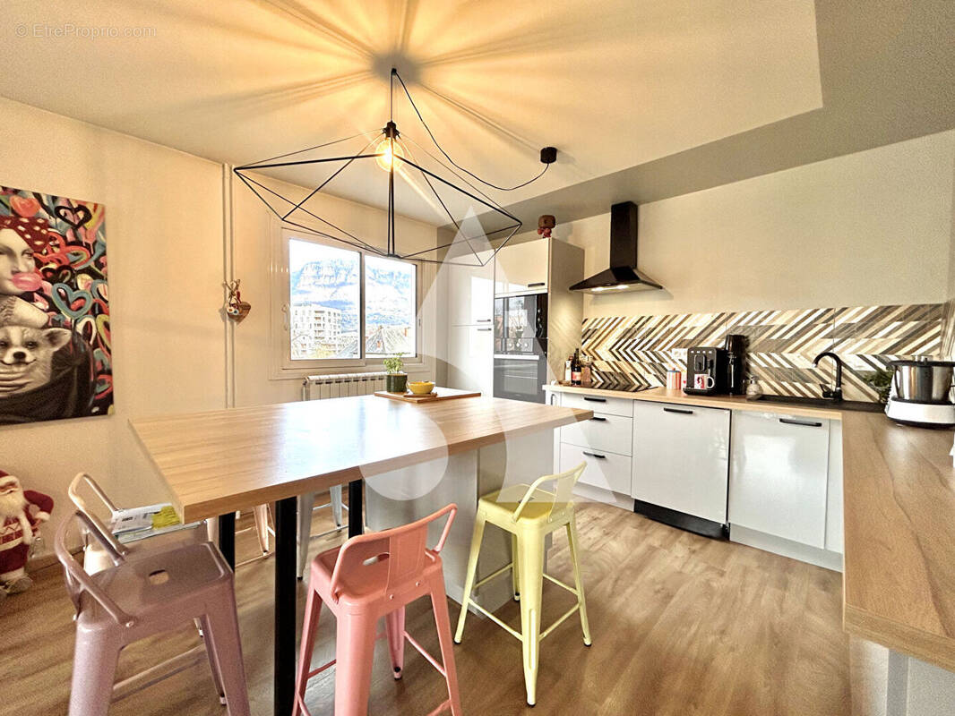 Appartement à LA RAVOIRE