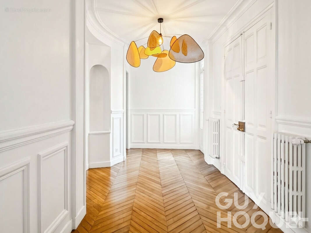 Appartement à VERSAILLES