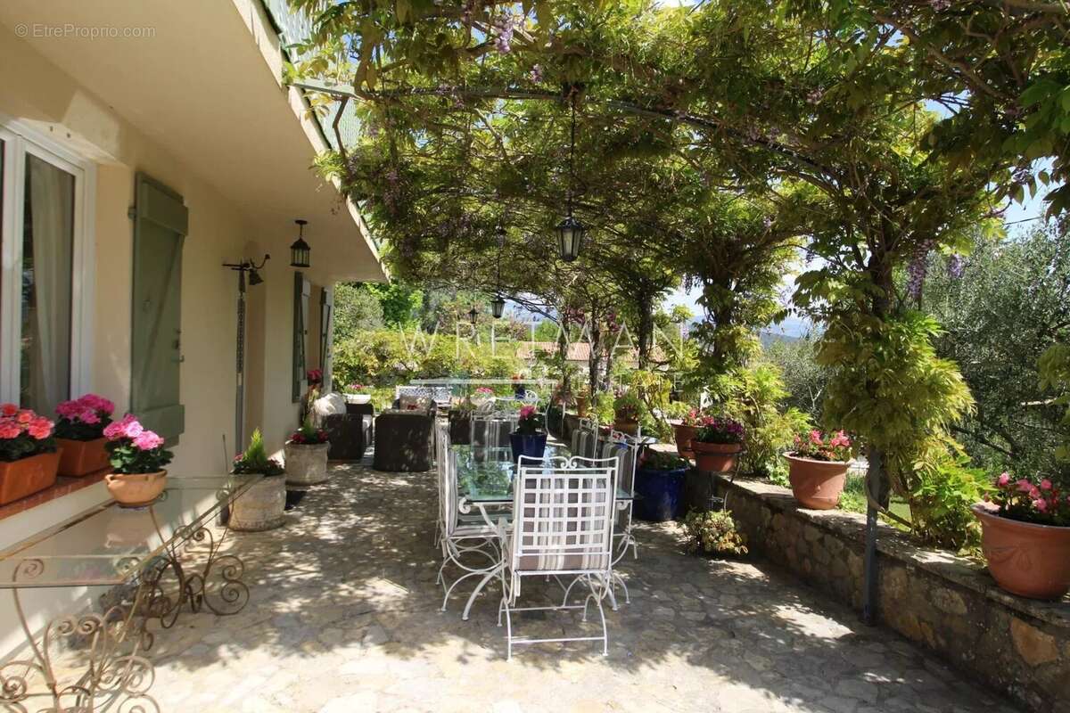 Maison à CALLIAN
