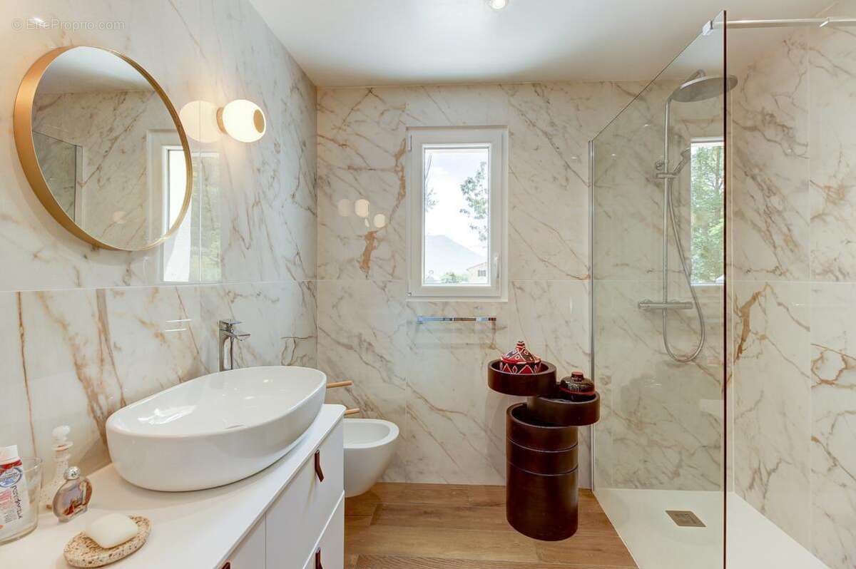 Maison à CHATEAUVIEUX