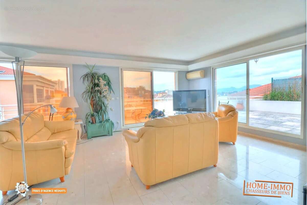 Appartement à LE CANNET