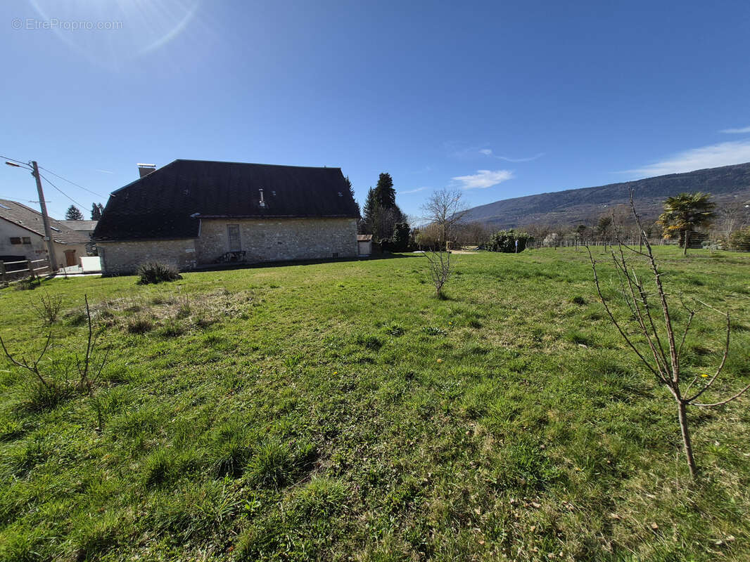 Maison à CHAMPAGNE-EN-VALROMEY