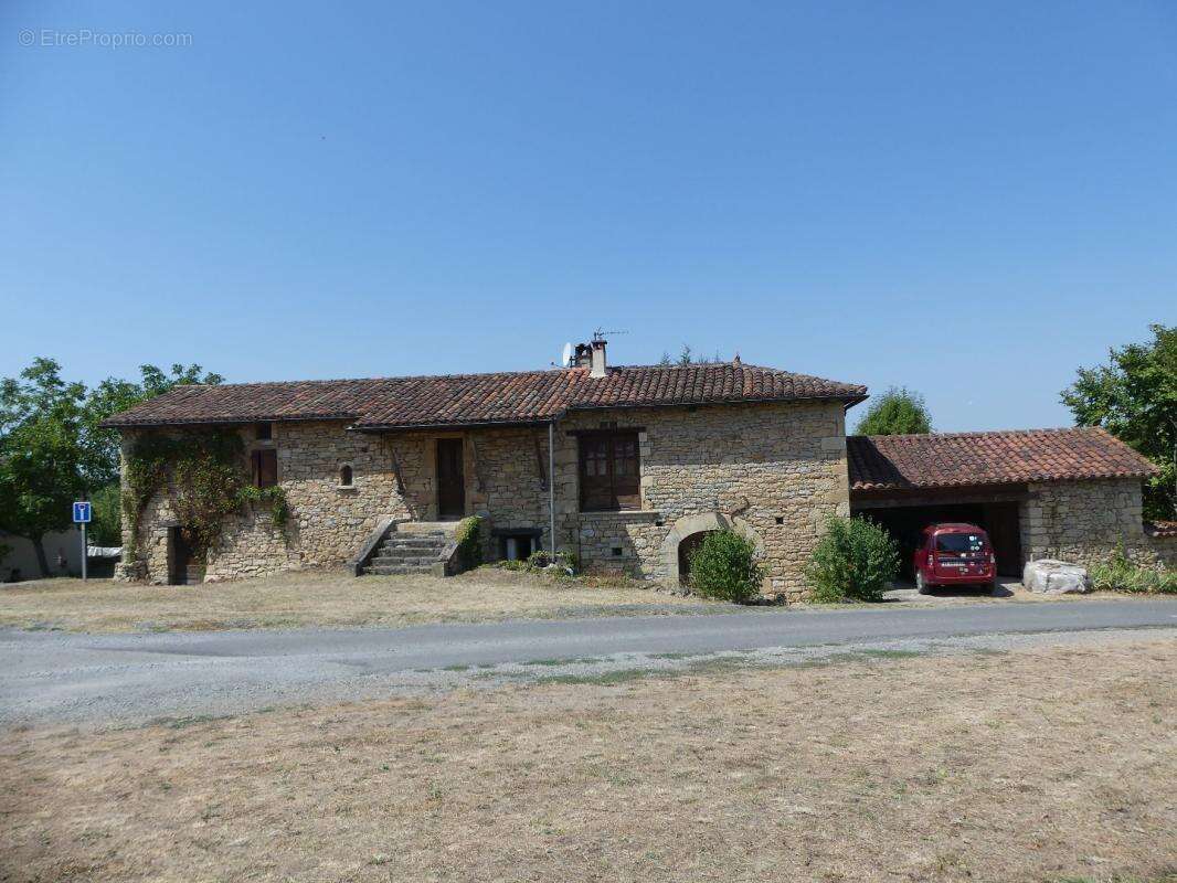 Maison à LENTILLAC-SAINT-BLAISE