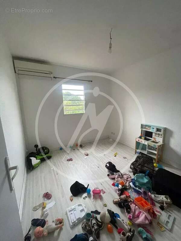 Appartement à PETIT-BOURG