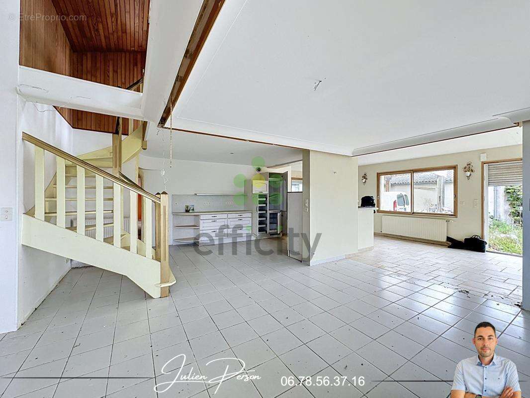 Maison 160 m² à Tremuson  - photo 19