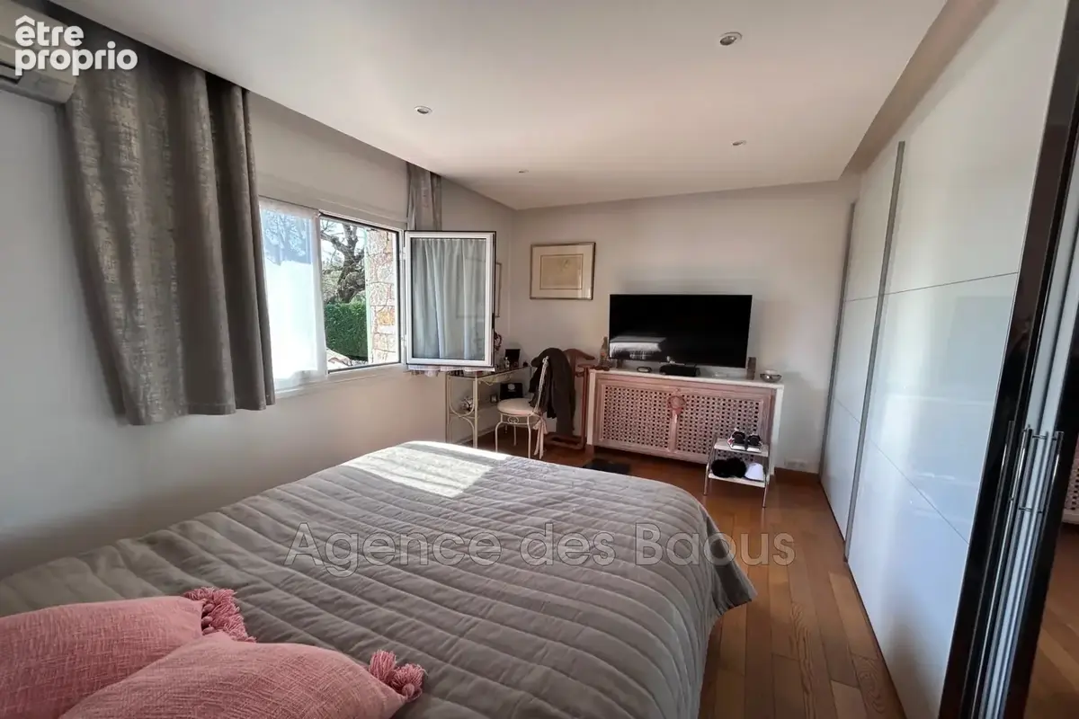 Maison 7 pièces 260 m² à vendre à La Gaude (06610) - photo 7