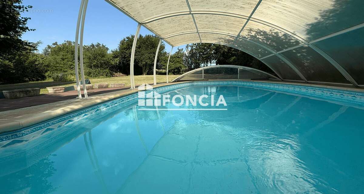 Maison en pierre avec piscine - photo 16