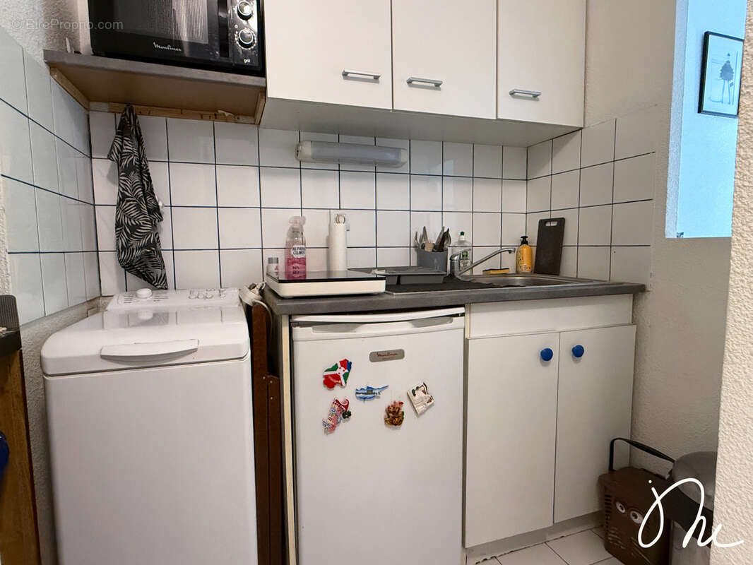 À Montpellier, libre de toute occupation, studio 23 m2 avec terrasse et parking - photo 3