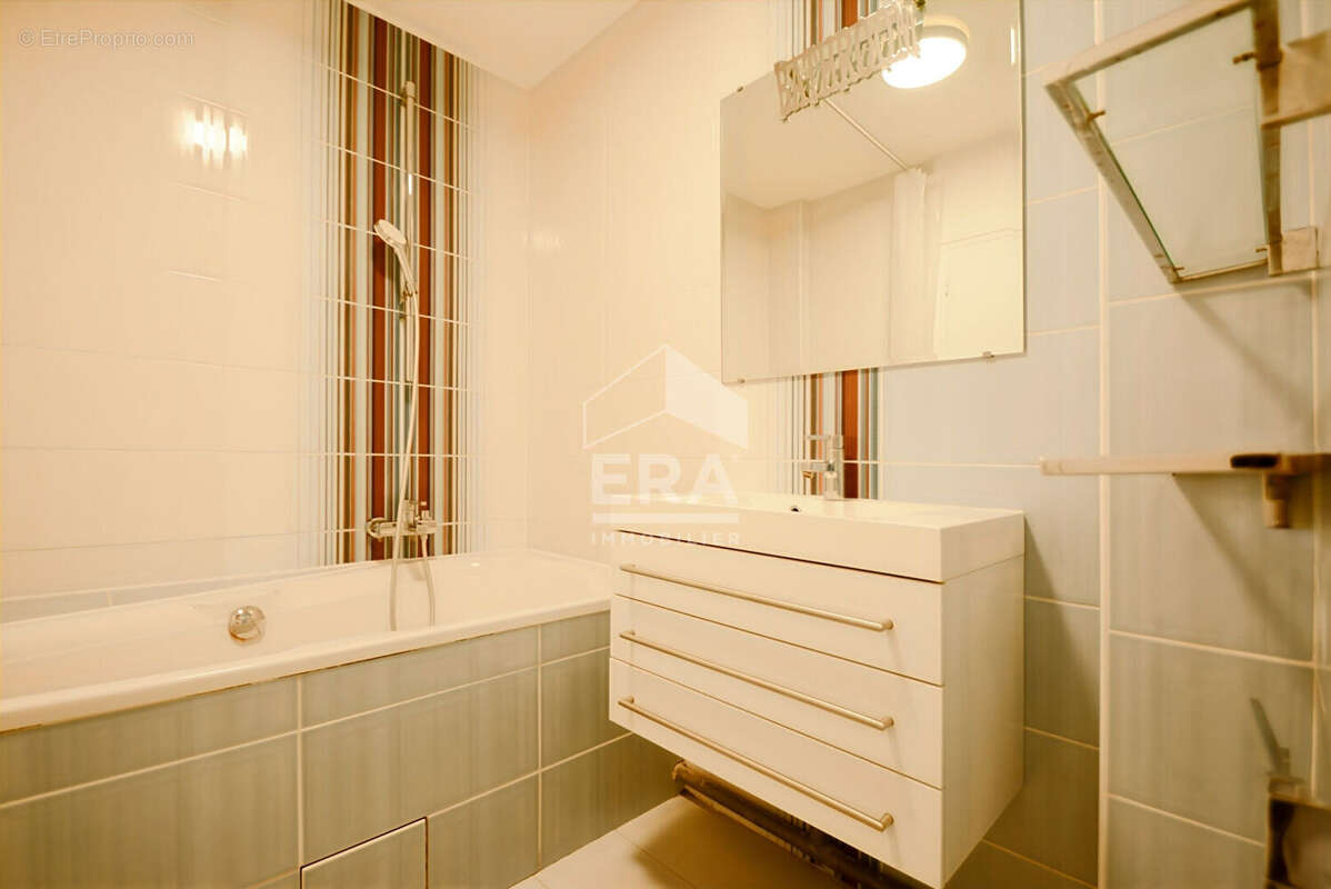 Appartement à ISSY-LES-MOULINEAUX