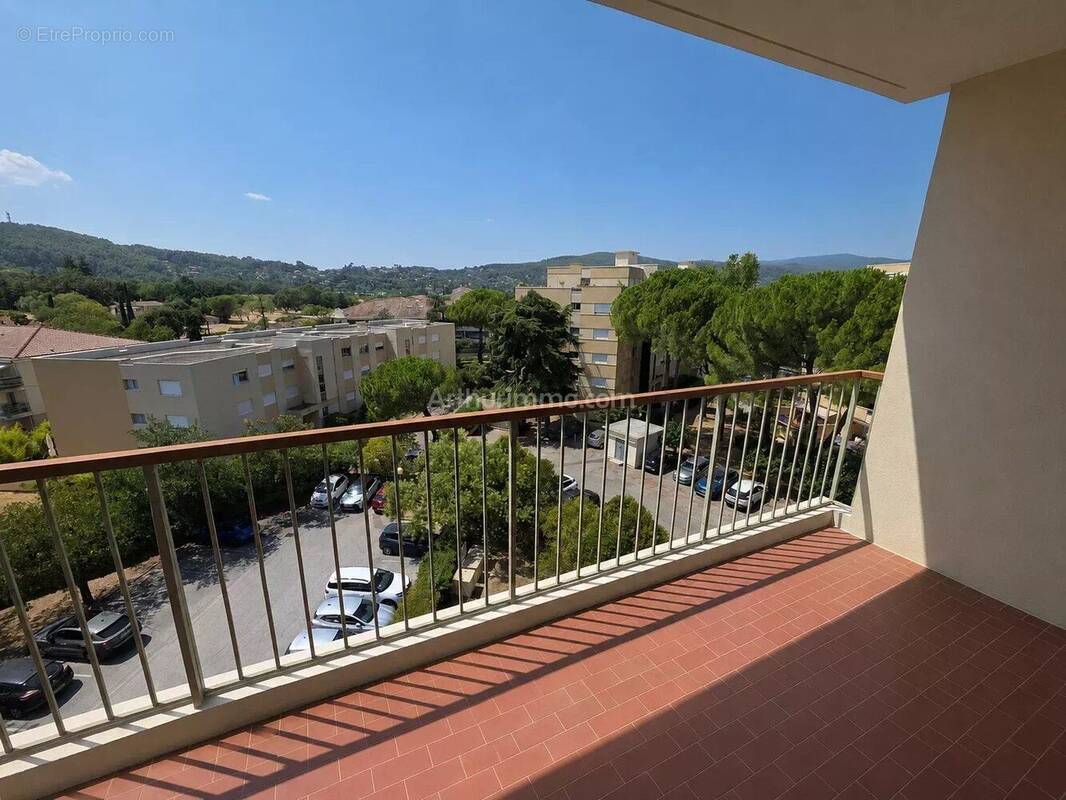 Appartement à DRAGUIGNAN