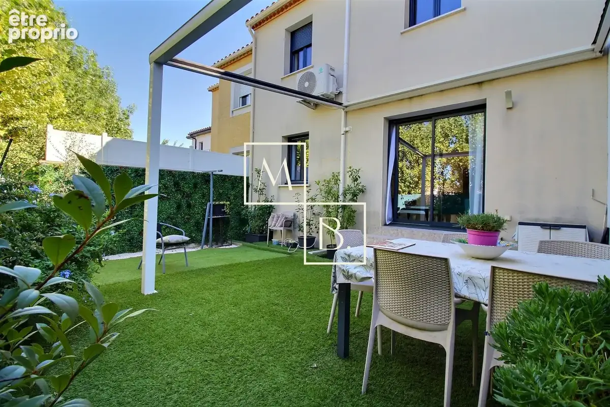 POUSSAN, Magnifique maison T4 de 106m2 avec piscine, jardins et garage ! - photo 4