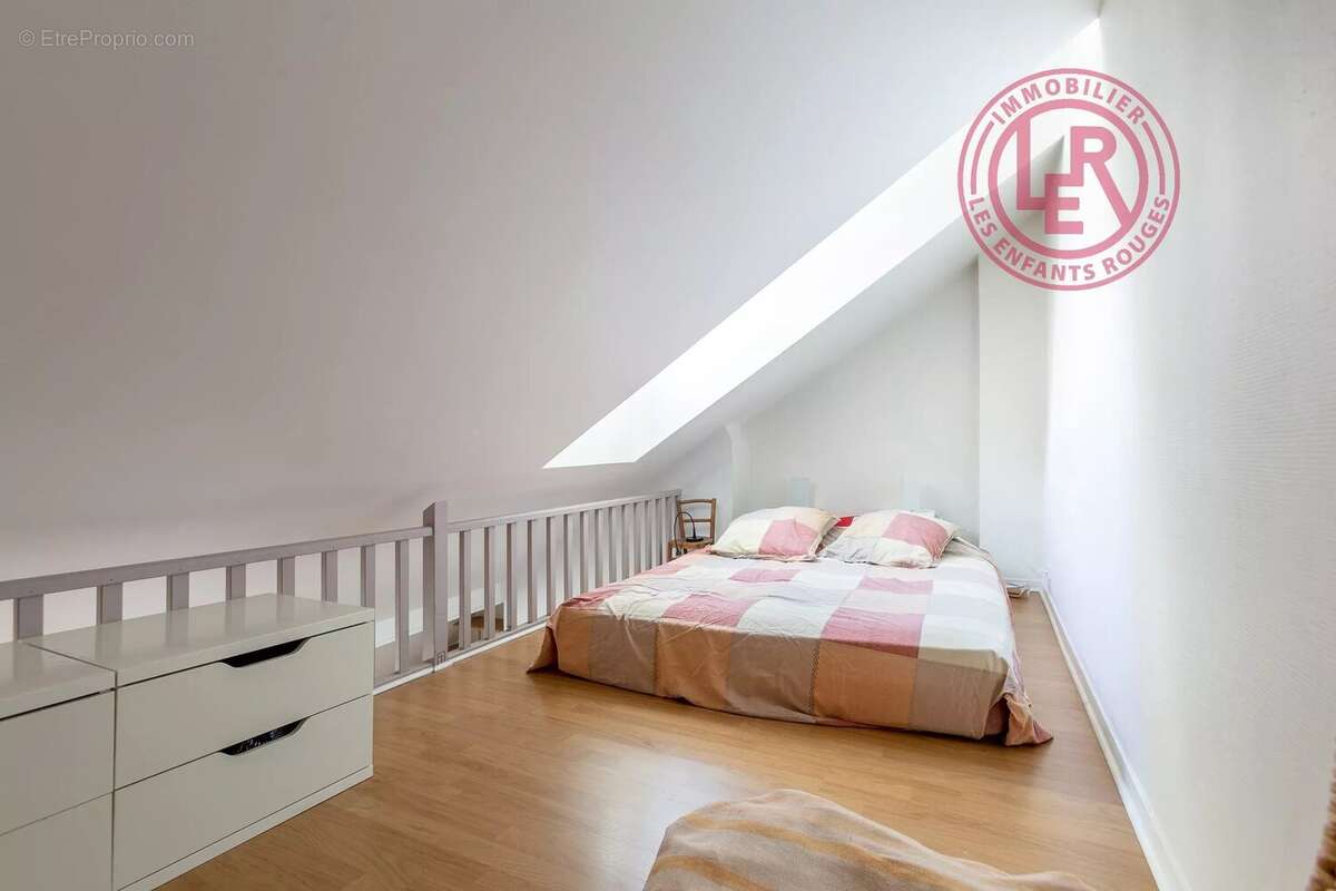 Paris 4ème - Jean Beausire - Duplex rénové en dernier étage - photo 6