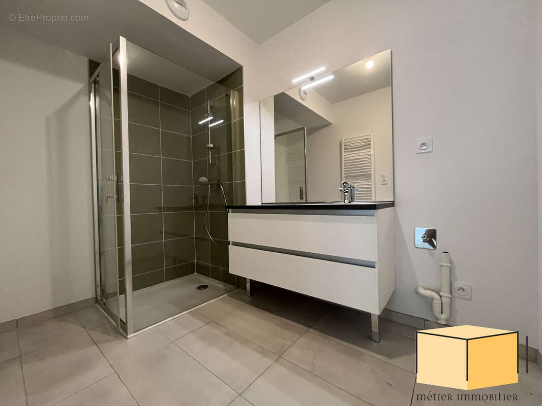 Appartement 70 m² à Belley  - photo 4
