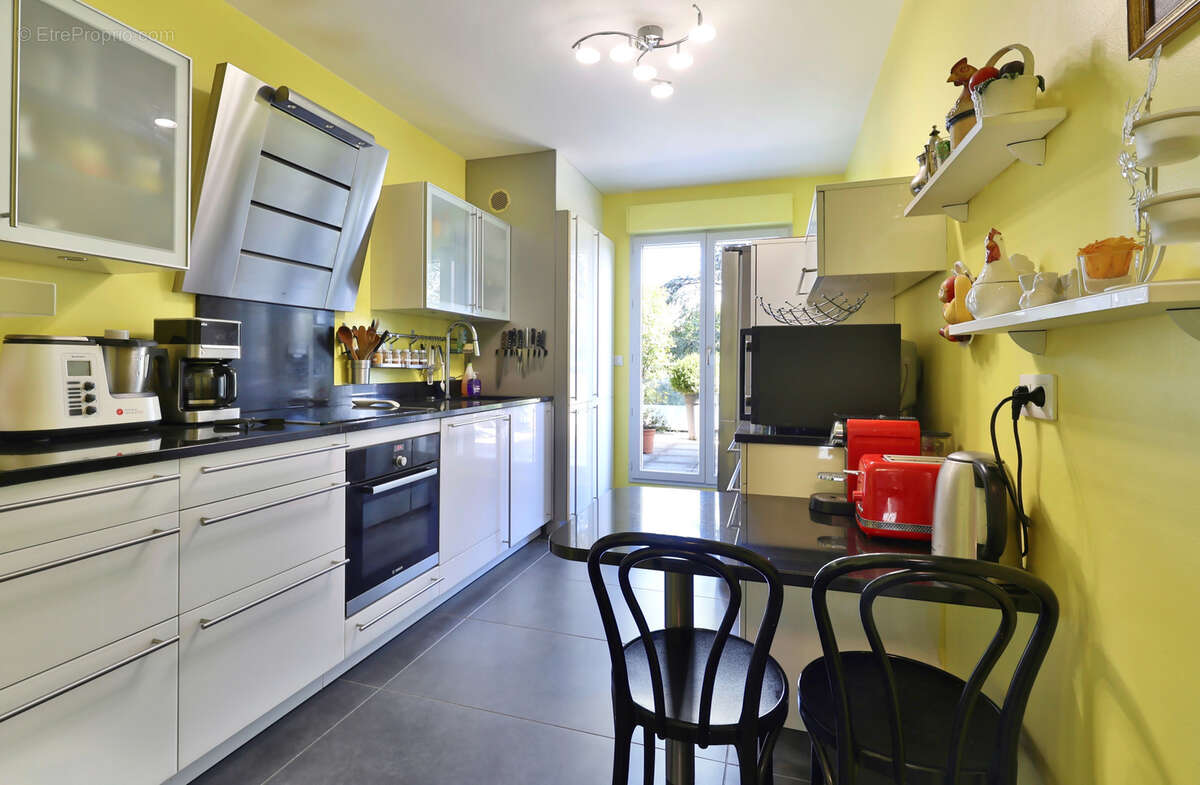 Appartement à TASSIN-LA-DEMI-LUNE