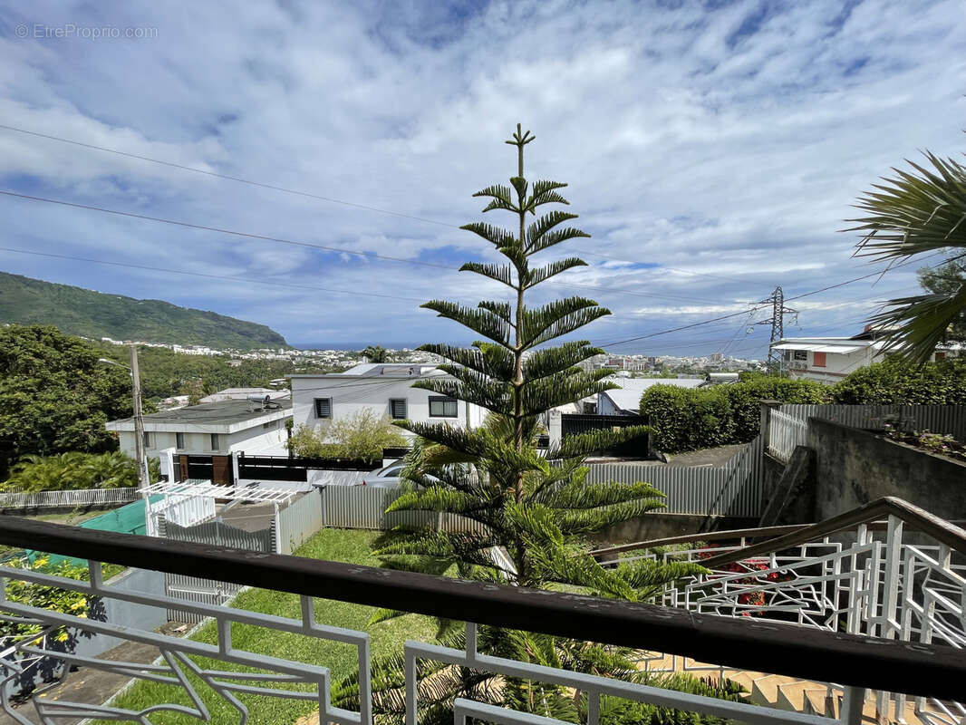 Maison à SAINT-DENIS