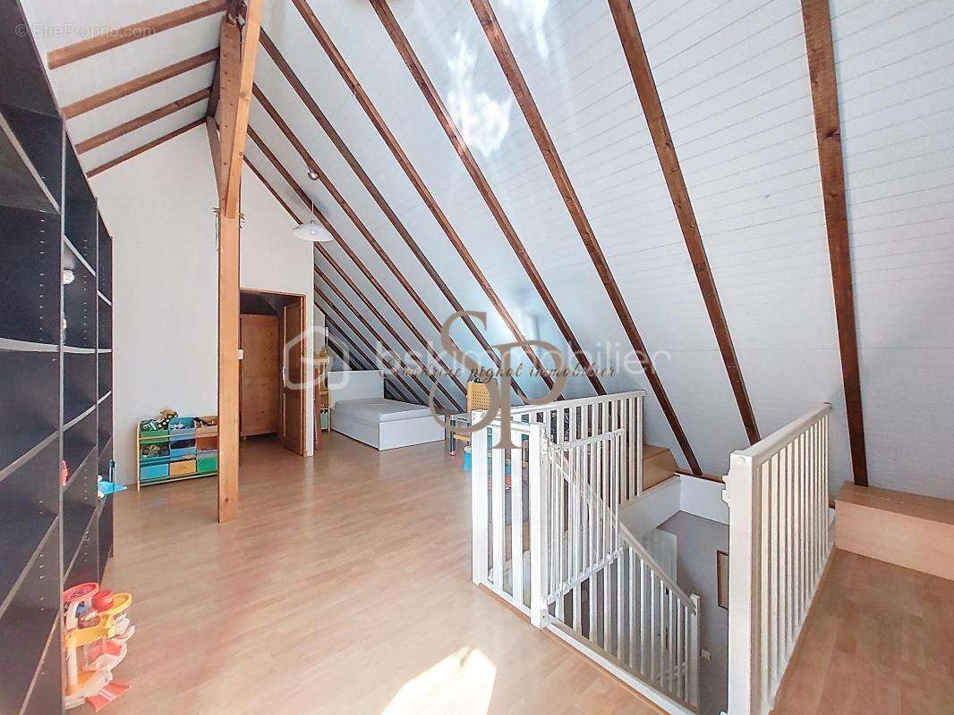 Maison à BAZOCHES-SUR-LE-BETZ