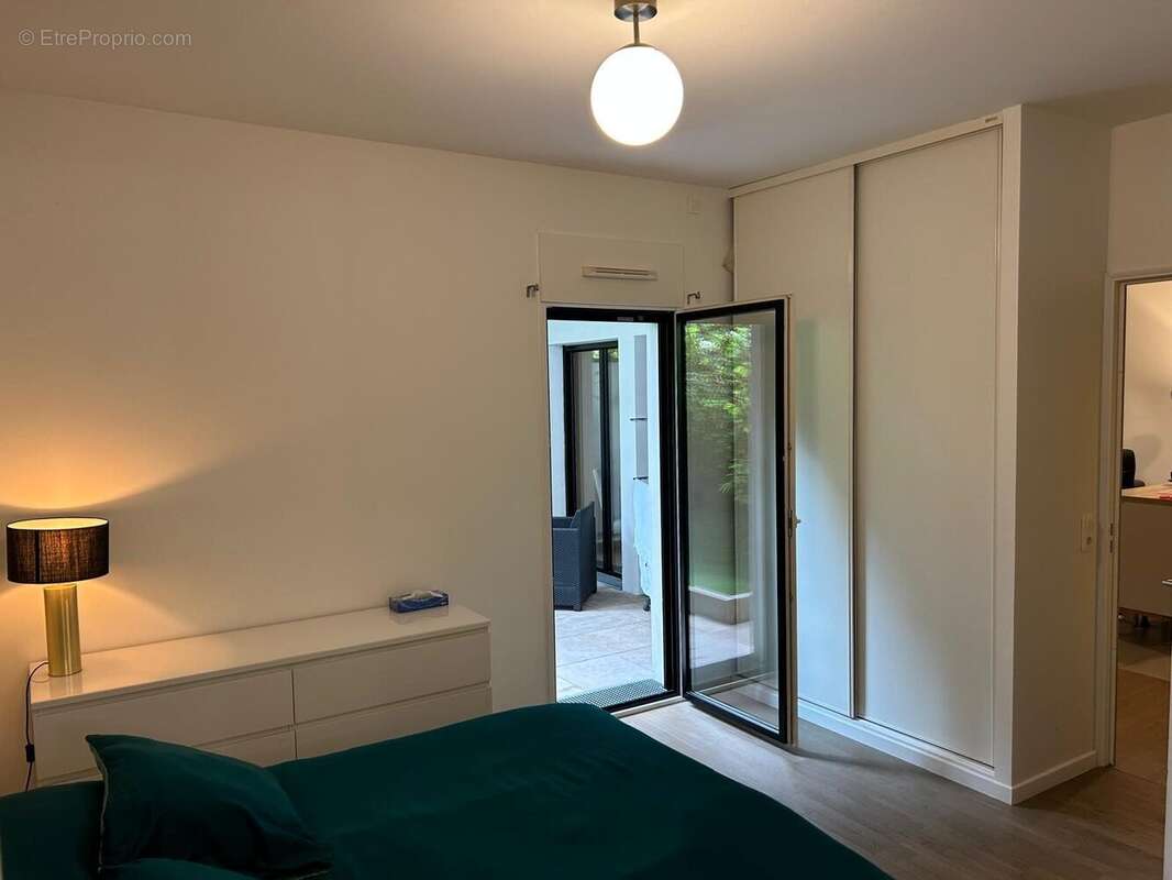 Appartement à SURESNES