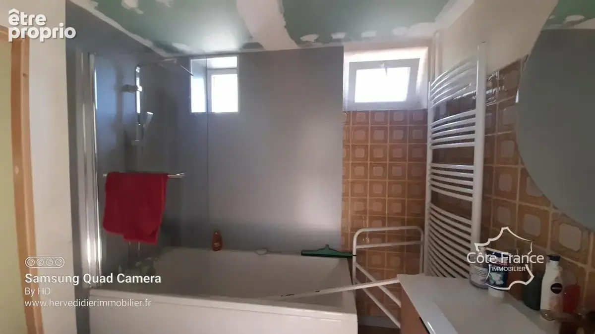 belle maison d'habitation Puy de Dome sur la commune de Giat - photo 7